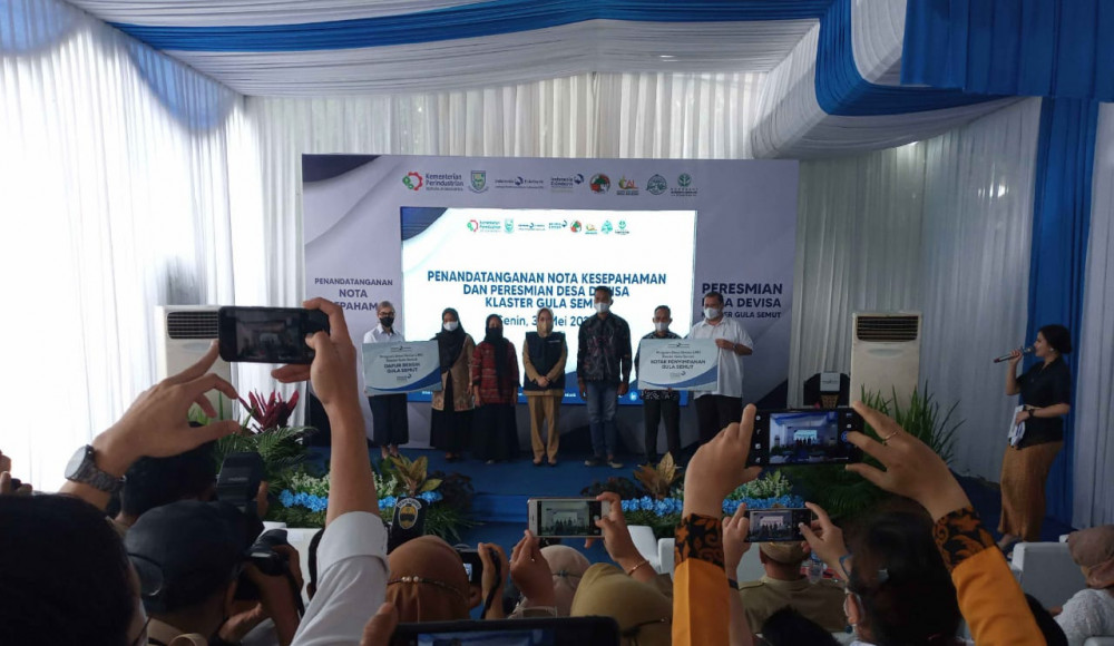 KELOMPOK USAHA BERSAMA CENTRAL AGRO LESTARI BEKERJA SAMA DENGAN KEMENPERIN DAN LPEI UNTUK MEWUJUDKAN DESA DEVISA